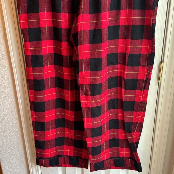 NWT LIZ CLAIBORNE WOMAN BLACK & RED PLAID FLANNEL SLEEP PANTS SZ 3X - Picture 2 of 8